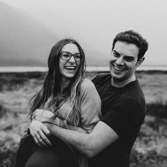 Meet your Posher, Alleigra - Picture 1 of 1